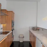 Lux 2-bed Centre Sleeps 6 Free Parking Balcony Near Station & Millennium Square View *